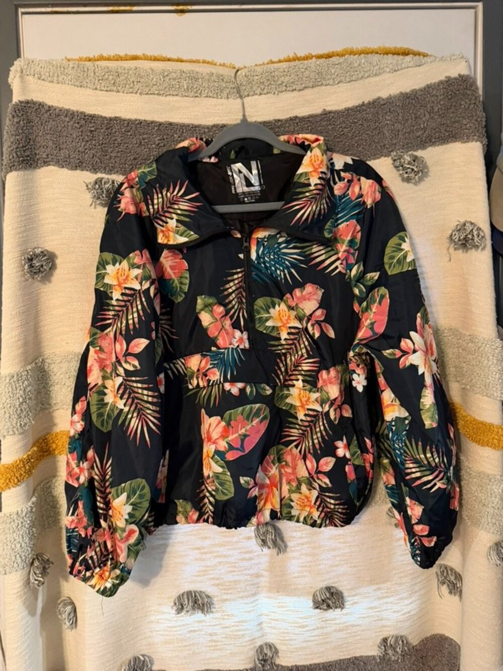 New Look Sport Black Tropical Floral Half Zip Windbreaker Jacket Size L